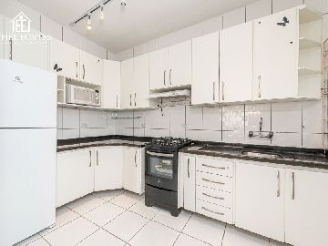 COZINHA COM M�VEIS PLANEJADOS E FOG�O