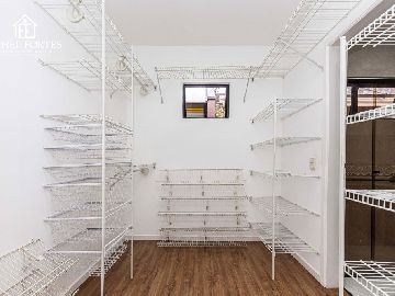 CLOSET - SU�TE