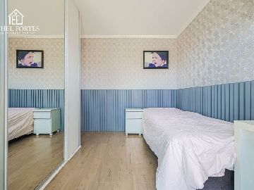 QUARTO 3 COM ARM�RIO PLANEJADO E SACADA