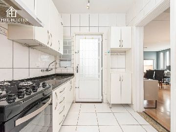 COZINHA COM M�VEIS PLANEJADOS E FOG�O