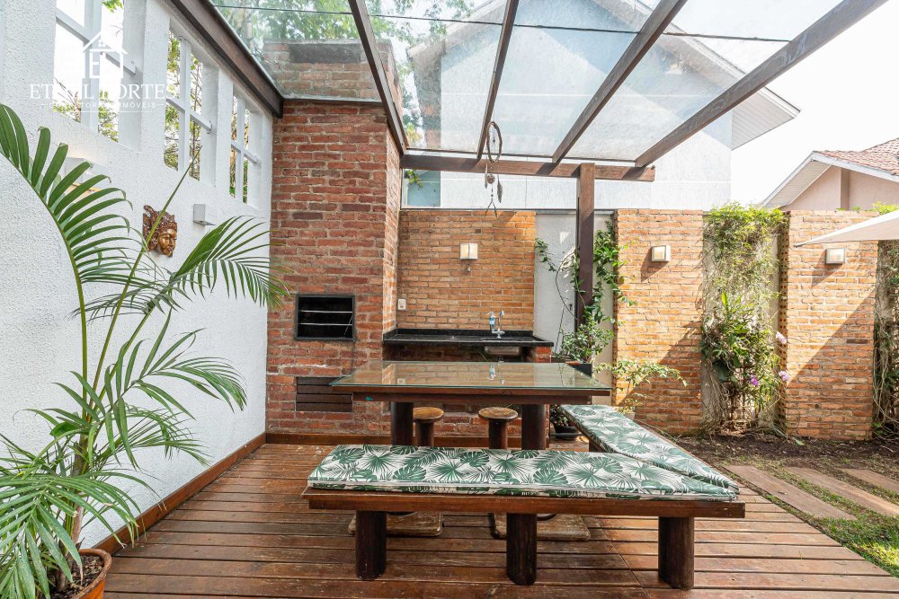 ESPA�O GOURMET COM CHURRASQUEIRA