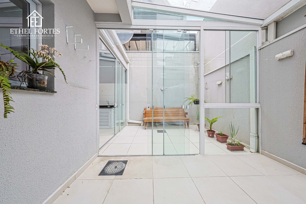 LAVANDERIA AMPLA E COBERTA