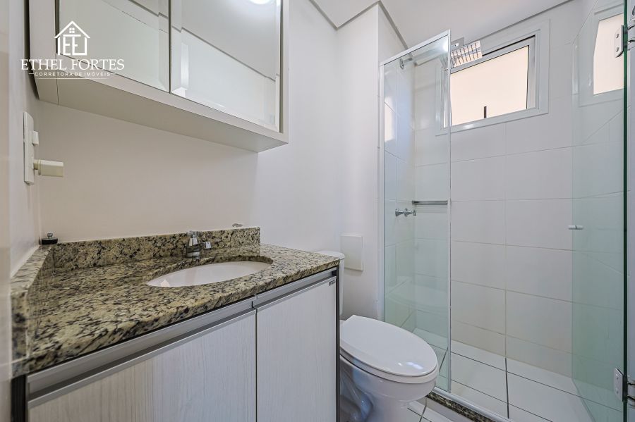 BANHEIRO SOCIAL COM MÓVEIS PLANEJADOS