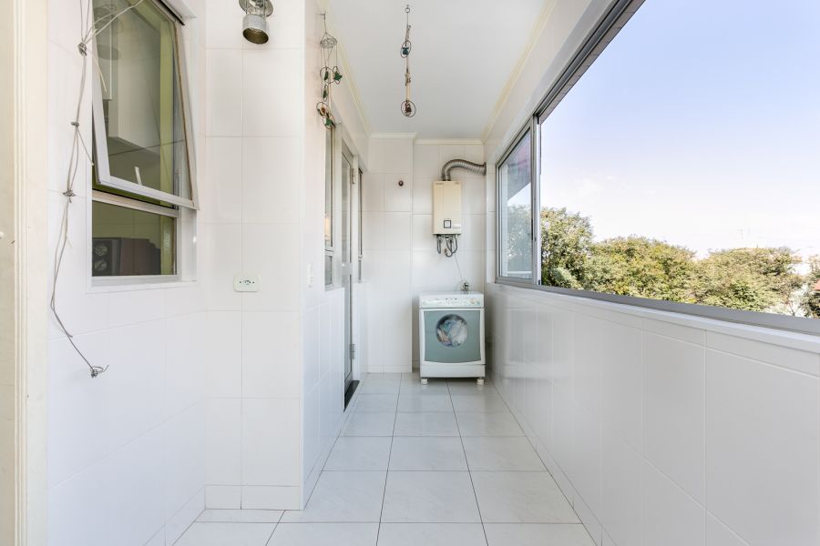 LAVANDERIA INDEPENDENTE E ESPA�OSA