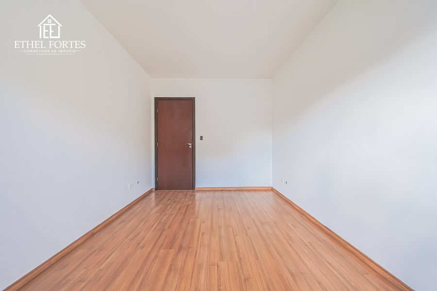 QUARTO 3 COM AR CONDICIONADO