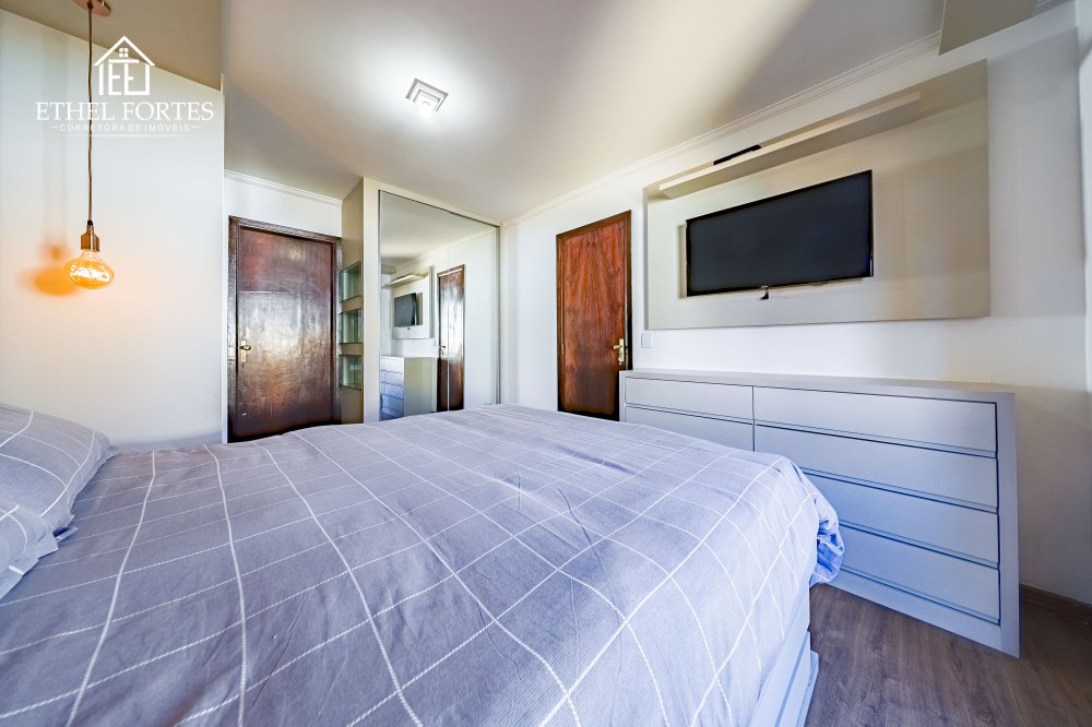 SU�TE COM M�VEIS PLANEJADOS