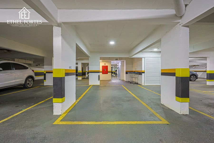 1 VAGA COBERTA E INDEPENDENTE