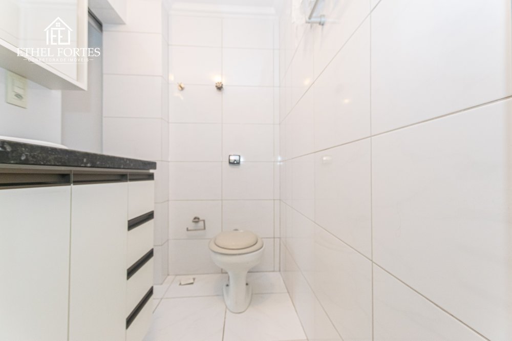 BANHEIRO SU�TE COM ARM�RIO