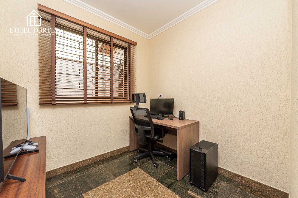 QUARTO 04 /HOME OFFICE