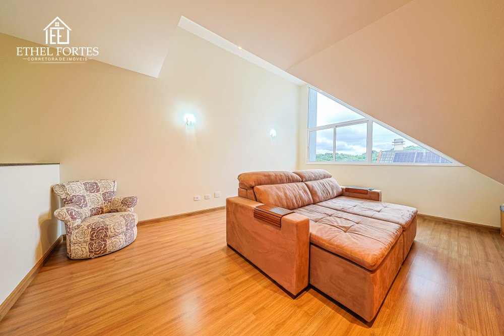 �TICO AMPLO COM LAREIRA E BANHEIRO