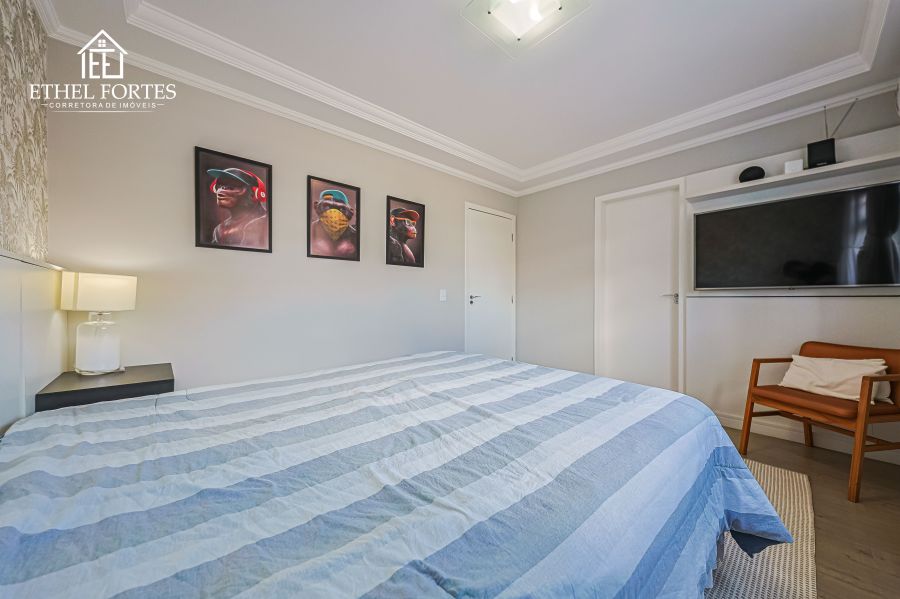 SU�TE COM M�VEIS PLANEJADOS E AR CONDICIONADO