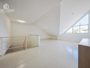 �TICO COM ILUMINA��O NATURAL