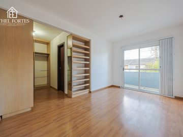 SU�TE COM CLOSET E SACADA