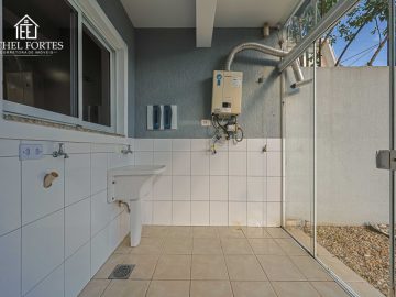 LAVANDERIA FECHADA E AQUECEDOR DE PASSAGEM